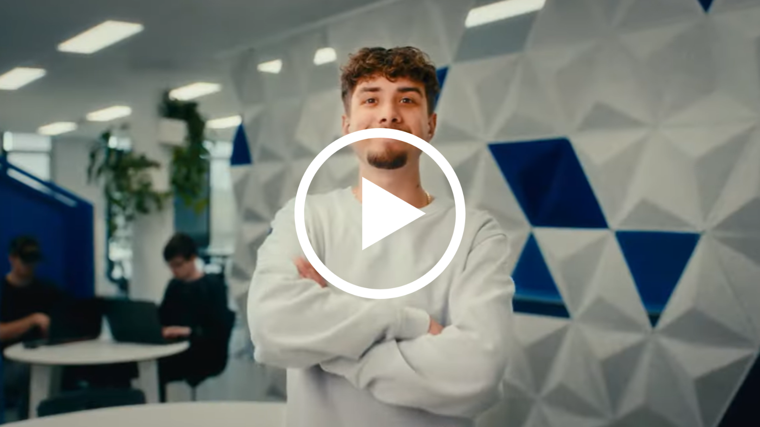 promovideo_play_technova-college